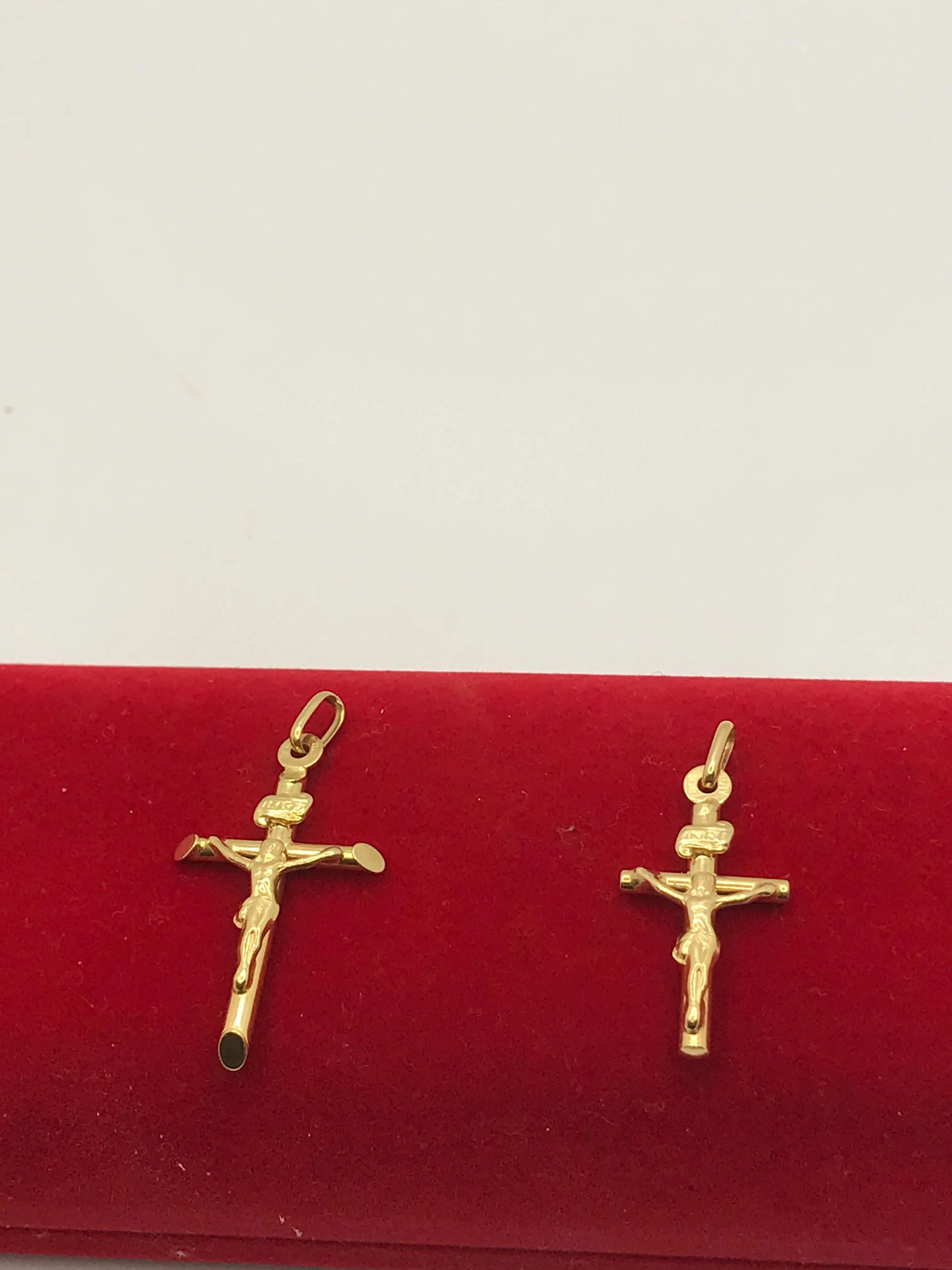 10k gold crucifix pendants