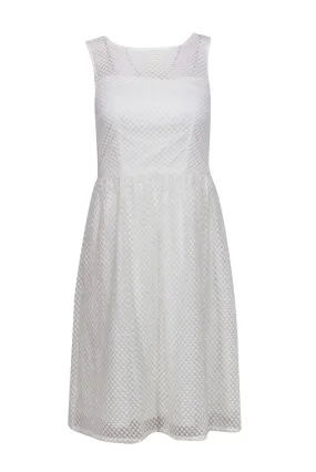 Adrianna Papell - White Embroidered Textured Overlay Dress Sz 4